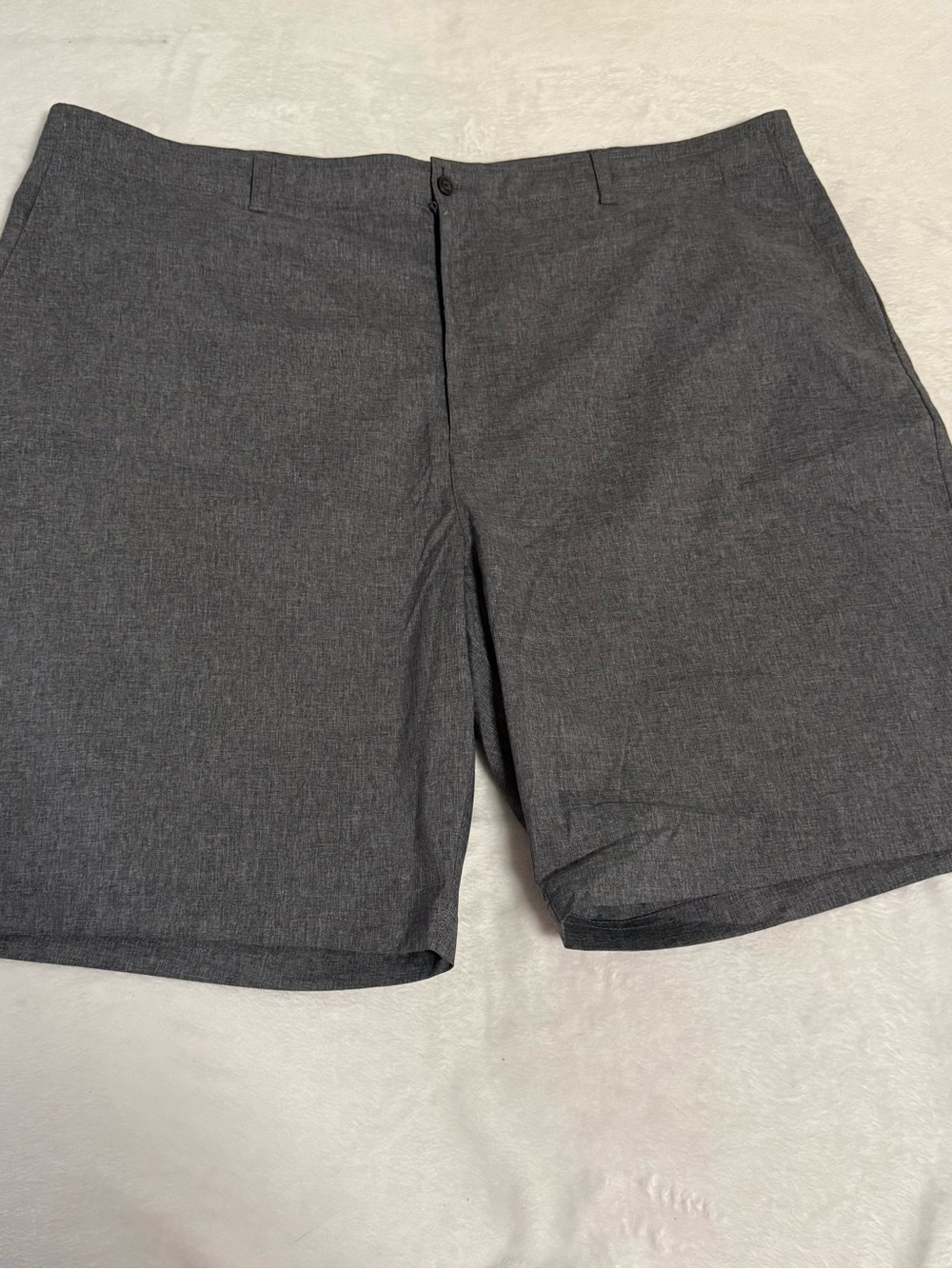 Ben Hogan Men's Dark Grey Flat-Front Size 46 Golf Performance Shorts